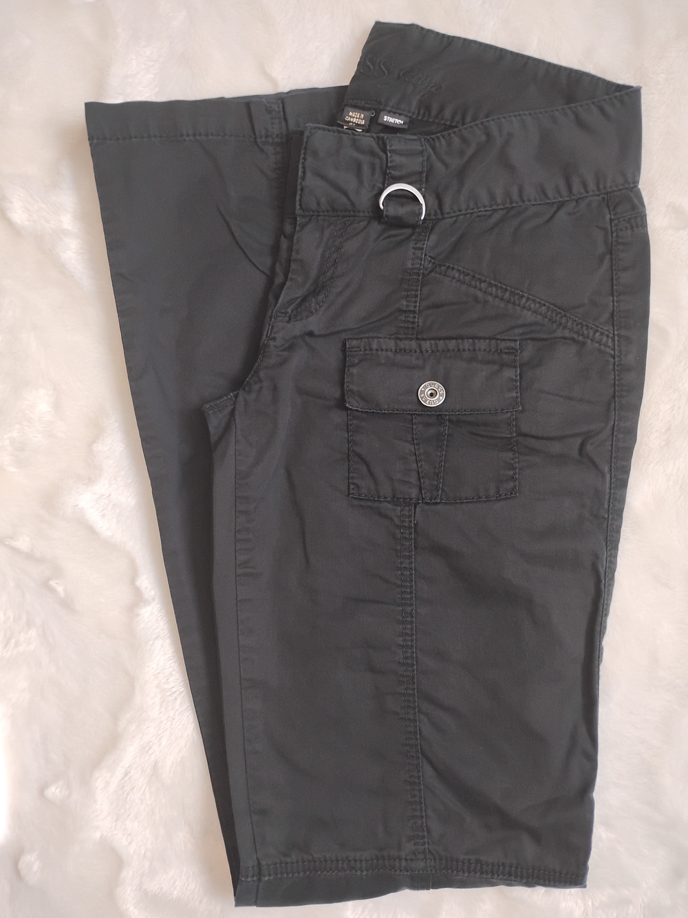 GUESS Women's Y2K Black Flared Utility Cargo Pants Size 27